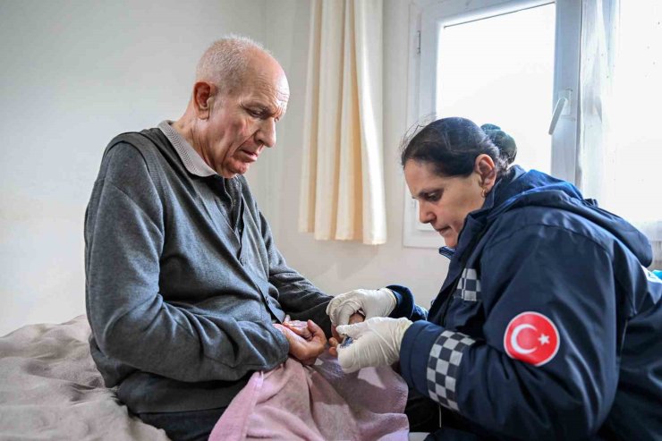 Mersin’de evde sağlık hizmetiyle hayatlar kolaylaşıyor