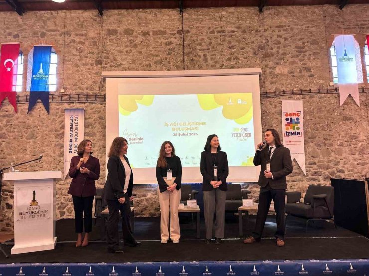 "İzmir Seninle" ile gençlere güçlü kariyer köprüsü