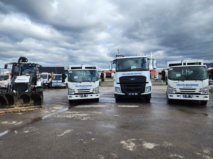 Gölcük Belediyesi araç filosunu güçlendirdi