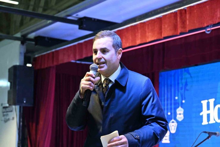 Başkan Ahmet Akın Susurluklu hemşehrileriyle aynı sofrada buluştu