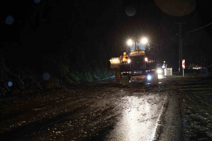 Ordu’da sağanak sonrası heyelanlar meydana geldi