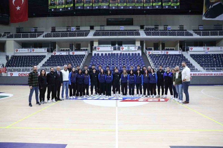 Merkezefendi Belediyesi Gençlik ve Spor Kulübü’nde şampiyona heyecanı yaşanıyor