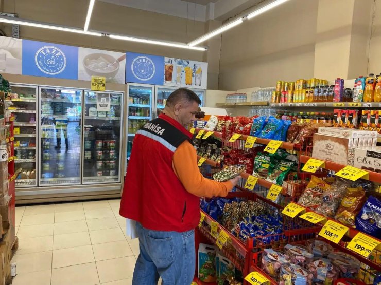 Sarıgöl’de gıda işletmeleri mercek altında