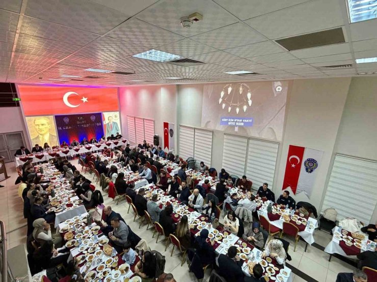 Siirt’te yargı ve emniyet mensupları iftarda buluştu