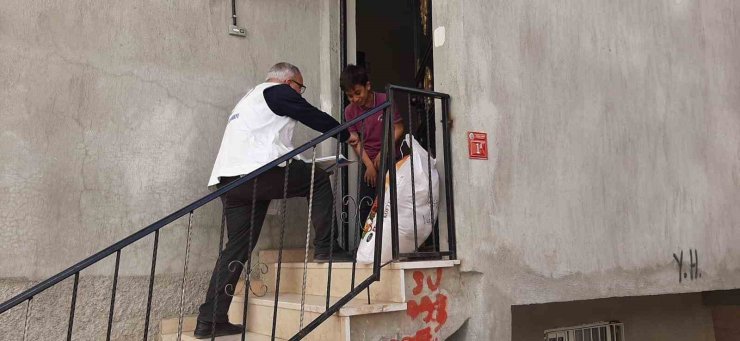 Çermik’te 88 yetim aileye ayni ve nakdi yardım