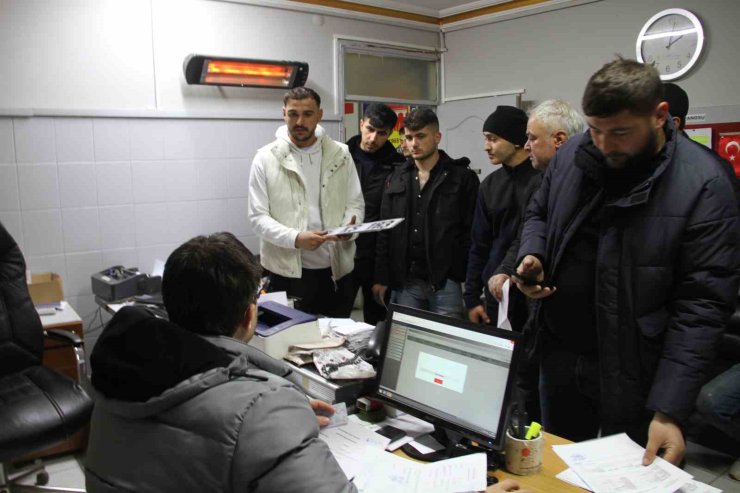 Çarşamba’da ‘app plaka’ paniği: Şoförler odası doldu taştı