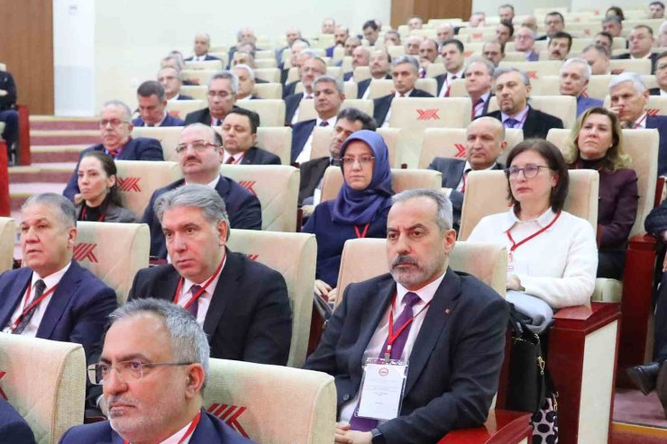 Rektör Kibar Üniversitelerarası Kurul Toplantısı’na katıldı