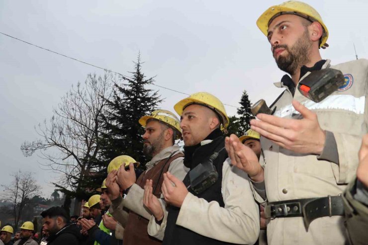 Armutçuk’ta 103 maden şehidi anıldı