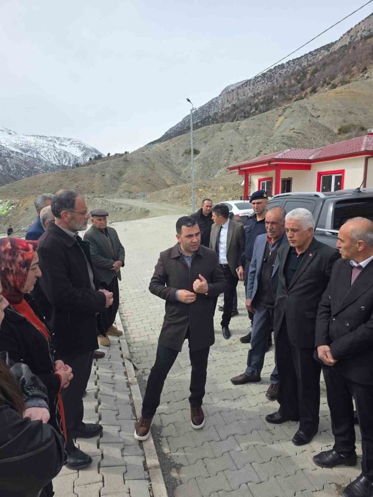 Hamzalar Köyü’nde deprem evleri teslim edildi