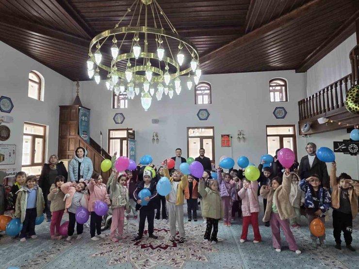 Seyitgazi’de ’Cami-Çocuk Buluşması’ coşkusu
