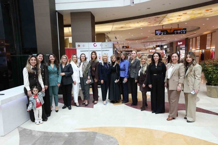 Evde üreten kadınlar ekonomiye değer katıyor