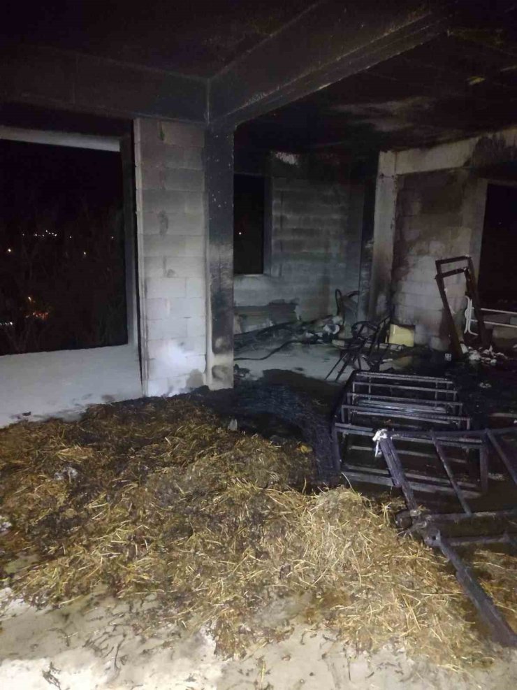 Manavgat’ta ardiye yangını korkuttu