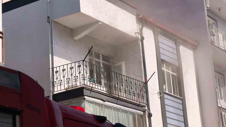 Bursa’da iftar hazırlığı sırasında çıkan yangın paniğe neden oldu