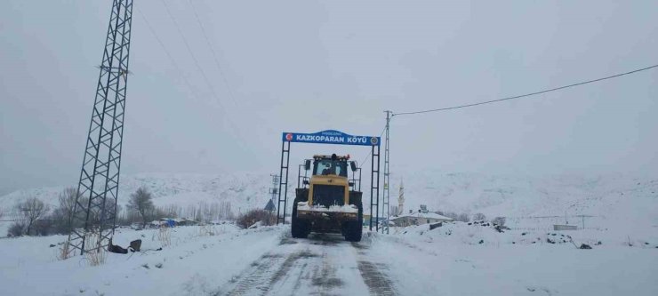Iğdır’da karla mücadelede başarı: Kapalı köy yolu kalmadı