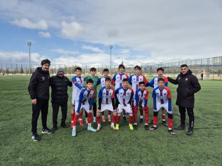 Niğdeli sporculardan milli takım yolunda büyük başarı