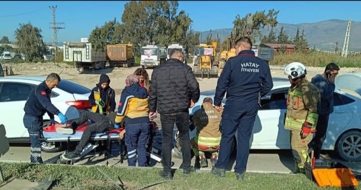 Antakya’da trafik kazası: 1 yaralı