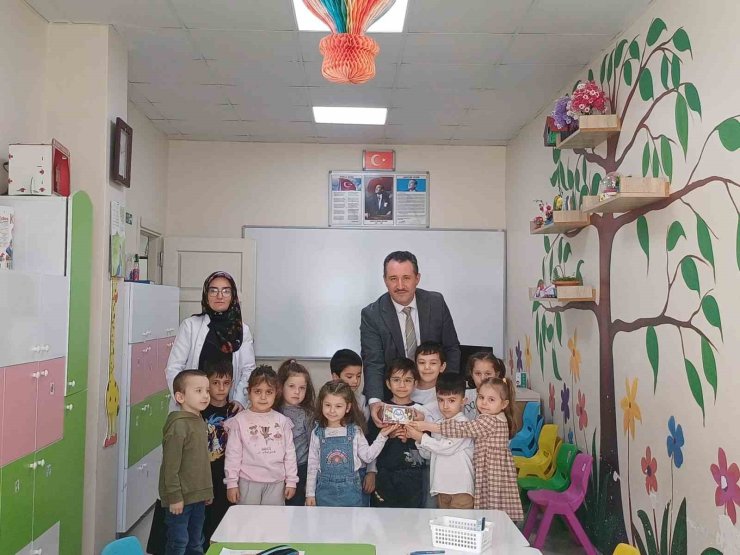 Bilecikli miniklerden Filistinli kardeşlerine yardım eli