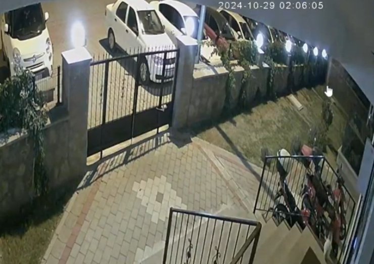 Çanakkale’de 5. kattan düşen restarotör Tuğba Yavaş’ın ölümünde mahkeme eşine kasten adam öldürme soruşturması başlattı