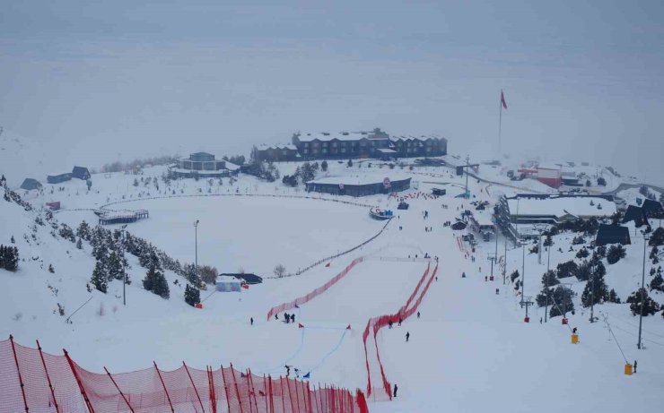 Kar rekoru Ergan ve Palandöken’de: 276 santimetre