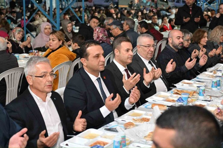 Büyükşehir’in bereket sofrası Edremit’te kuruldu