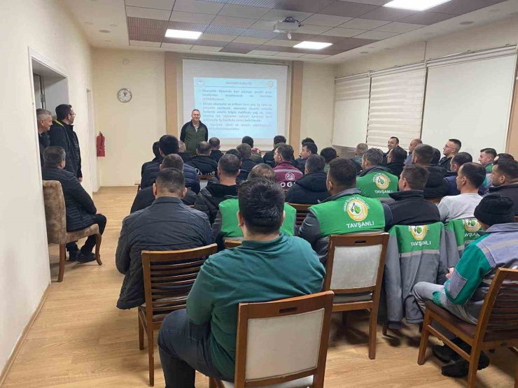 Kütahya OBM’de araç şoförleri ve operatörlere eğitim verildi