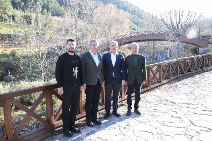 AK Partili Türkmen ve Subaşıoğlu’ndan Denizli’de "Eser Siyaseti" turu