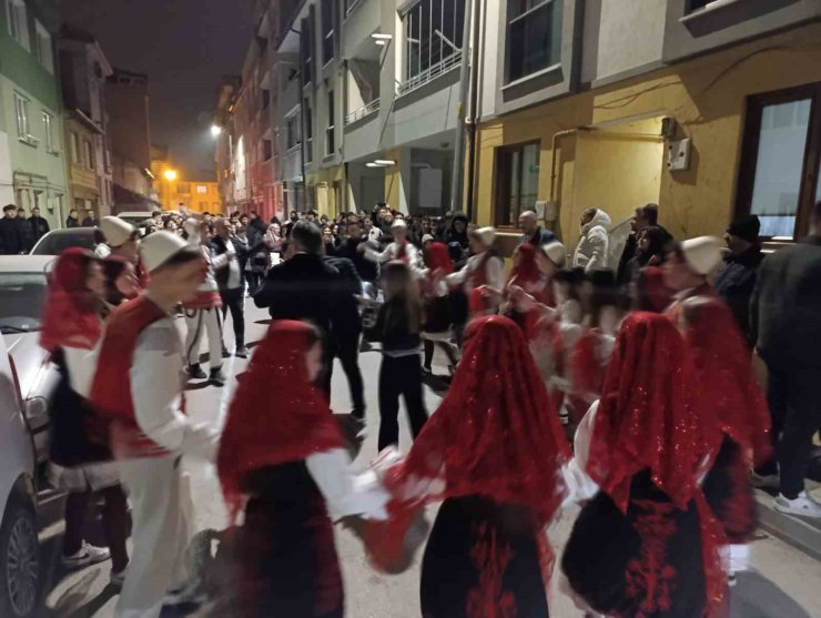 Rumeli geleneği Bursa’da sahura renk kattı