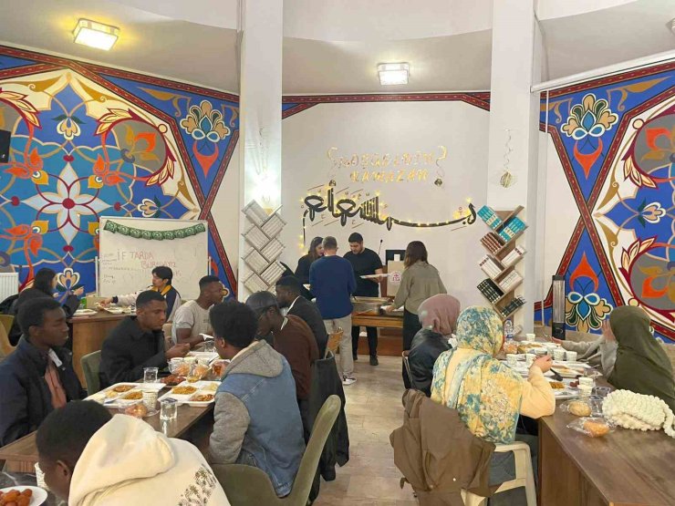 Yabancı uyruklu Müslüman öğrenciler için iftar programı düzenlendi