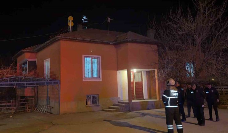 Aksaray’da müstakil evde baca yangını paniğe neden oldu