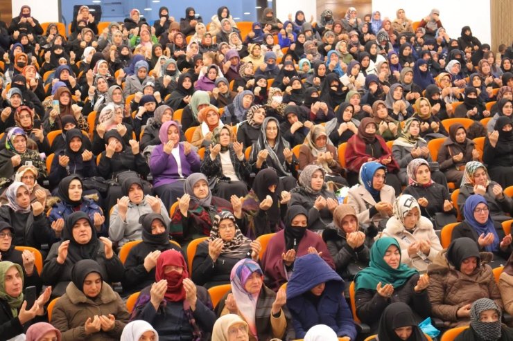 Bayburt’ta kadınlara yönelik Kadir Gecesi programı düzenlendi