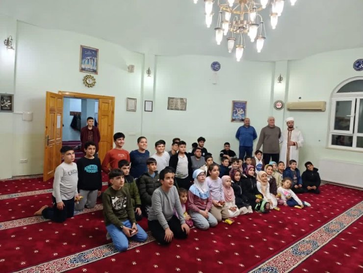 Çüngüş’te Kadir gecesi dualarla idrak edildi