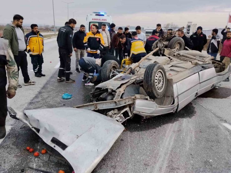 Çorum’da otomobil takla attı: 3 yaralı