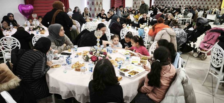 Eskişehir’de ihtiyaç sahibi aileler iftarda buluştu