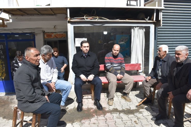 Kaymakam Başar, bayram öncesi çarşı esnafı ile bir araya geldi