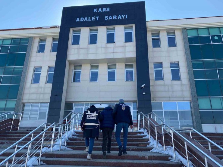 Kars’ta aranan şahıslara operasyon: 3 hükümlü yakalandı