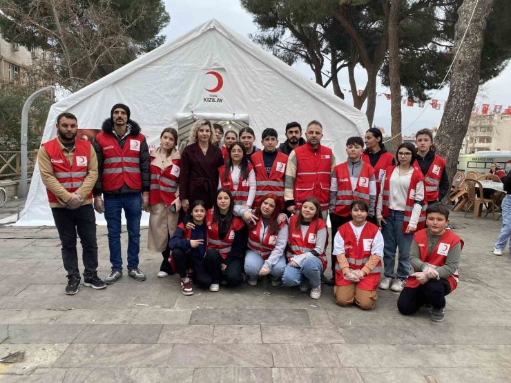 Alaşehir’de hayırseverler iftar bağışı için yarıştı