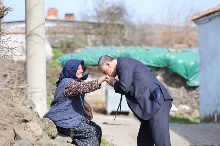 Başkan Balaban Yuntdağı’nda vatandaşlarla bayramlaştı