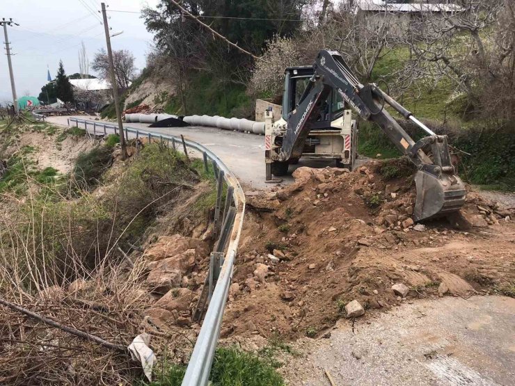 Başkan Çerçioğlu’nun çalışmalarıyla kırsal mahallelerin yolları yenileniyor
