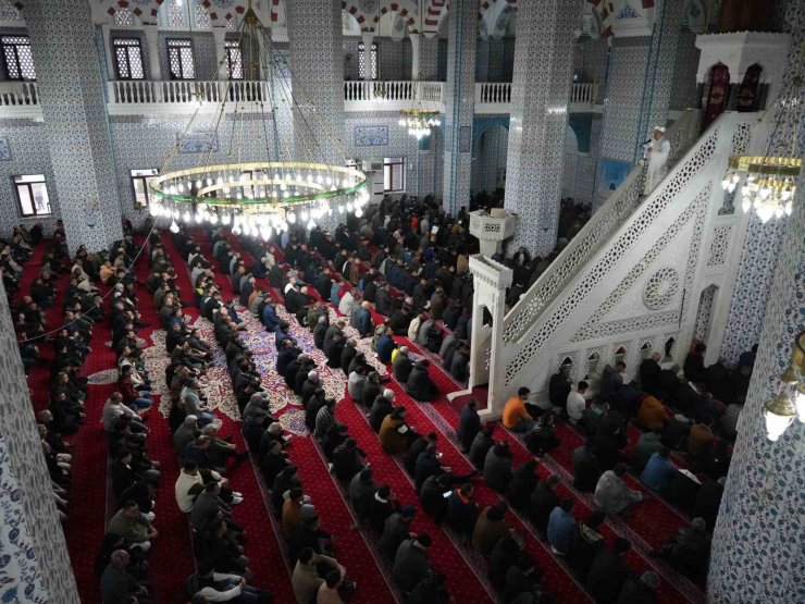 Iğdır’da bayram namazı kılındı