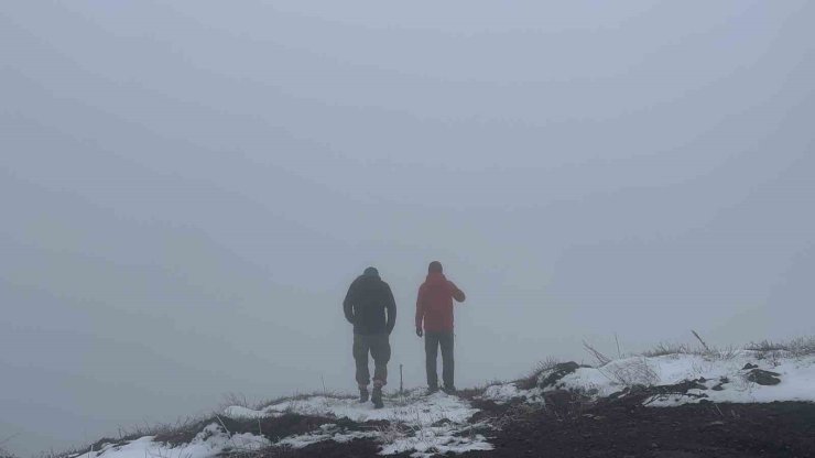 Bayram tatilinde kar yağışının tadını çıkardılar