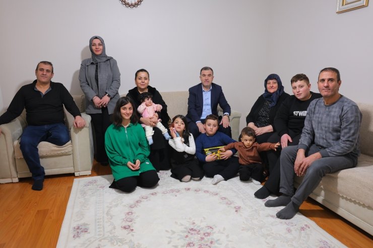 Bayburt’ta şehit ve gazi ailelerine bayram ziyareti