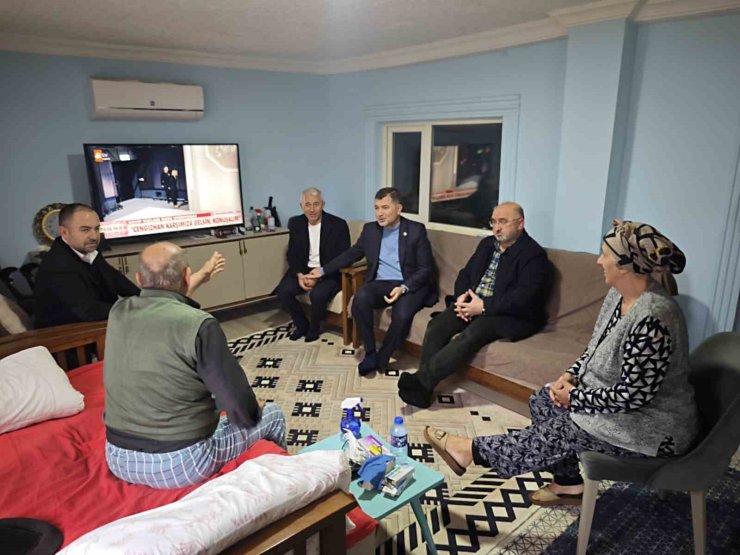 Öztürk’ten hastalara moral ve destek