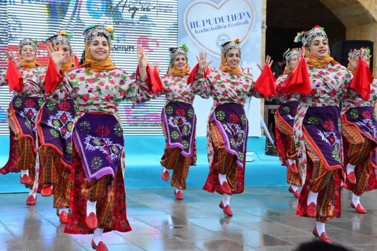 Çorum’da 3. Puduhepa Kadın Kültür Festivali başladı