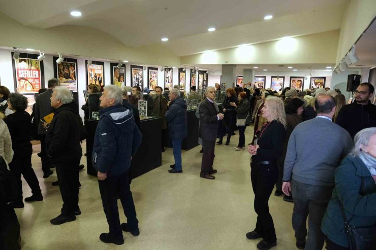 Efsane sanatçılar, yarım asır sonra İzzet Günay Sergisi’nde buluştu