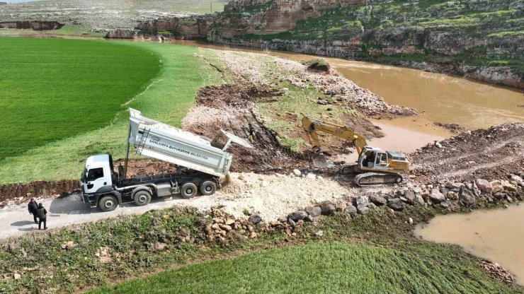 Şanlıurfa’da selin neden olduğu hasar gideriliyor