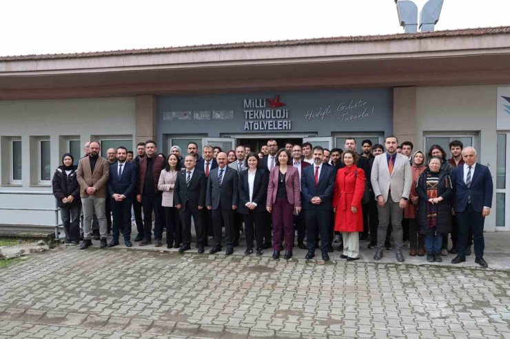 Milli teknoloji atölyesi Düzce Üniversitesi öğrencilerinin hizmetinde