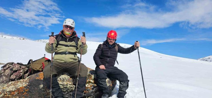 Süphan Dağı’nda doğa yürüyüşü ve kahve keyfi