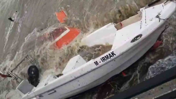 Gemlik ve Kumla’yı lodos vurdu, çok sayıda tekne battı