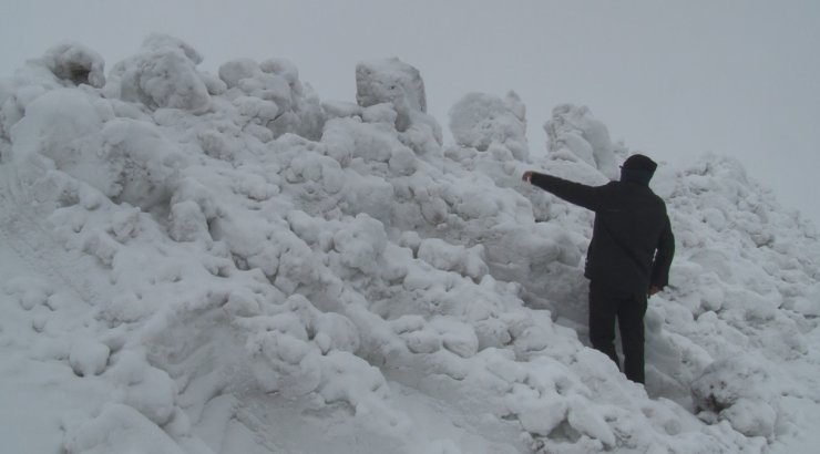 Kars’ta Mart sonunda kış geri döndü: Boğatepe Geçidi ve köyler kar altında