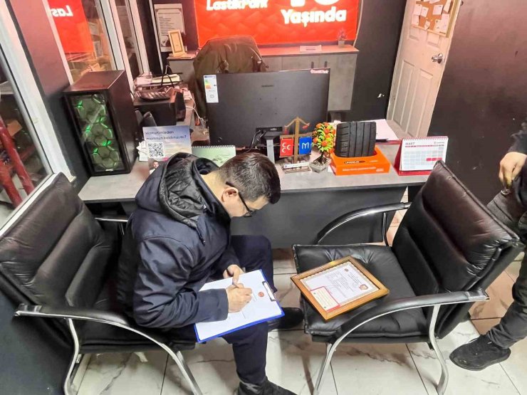 Küçük Sanayi Sitesi’nde 9 işyerinin ruhsatsız olduğu anlaşıldı